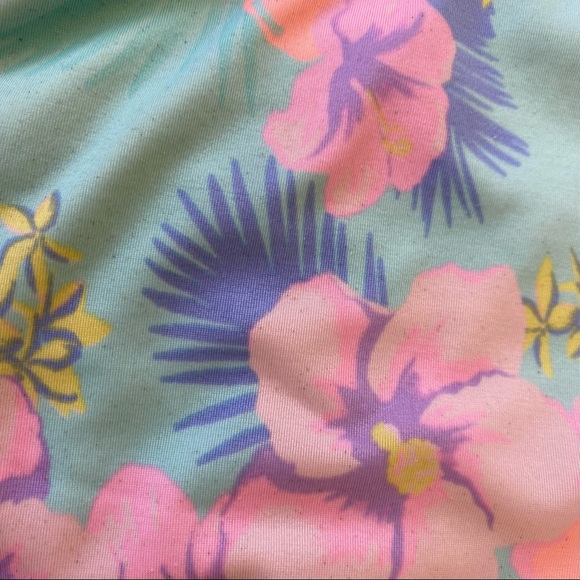 Girl tropical swim suit 10 - Picture 4 of 5